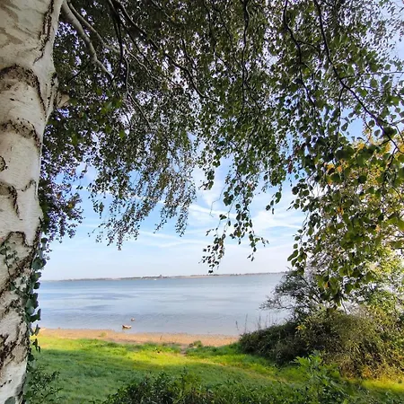Haus Am Sund Mit Blick Auf Ruegen Casa de Férias